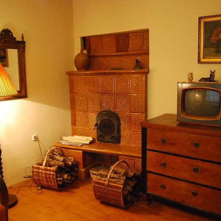 Boroka Apartmanhazak - Oereghaz Velem Zimmer foto